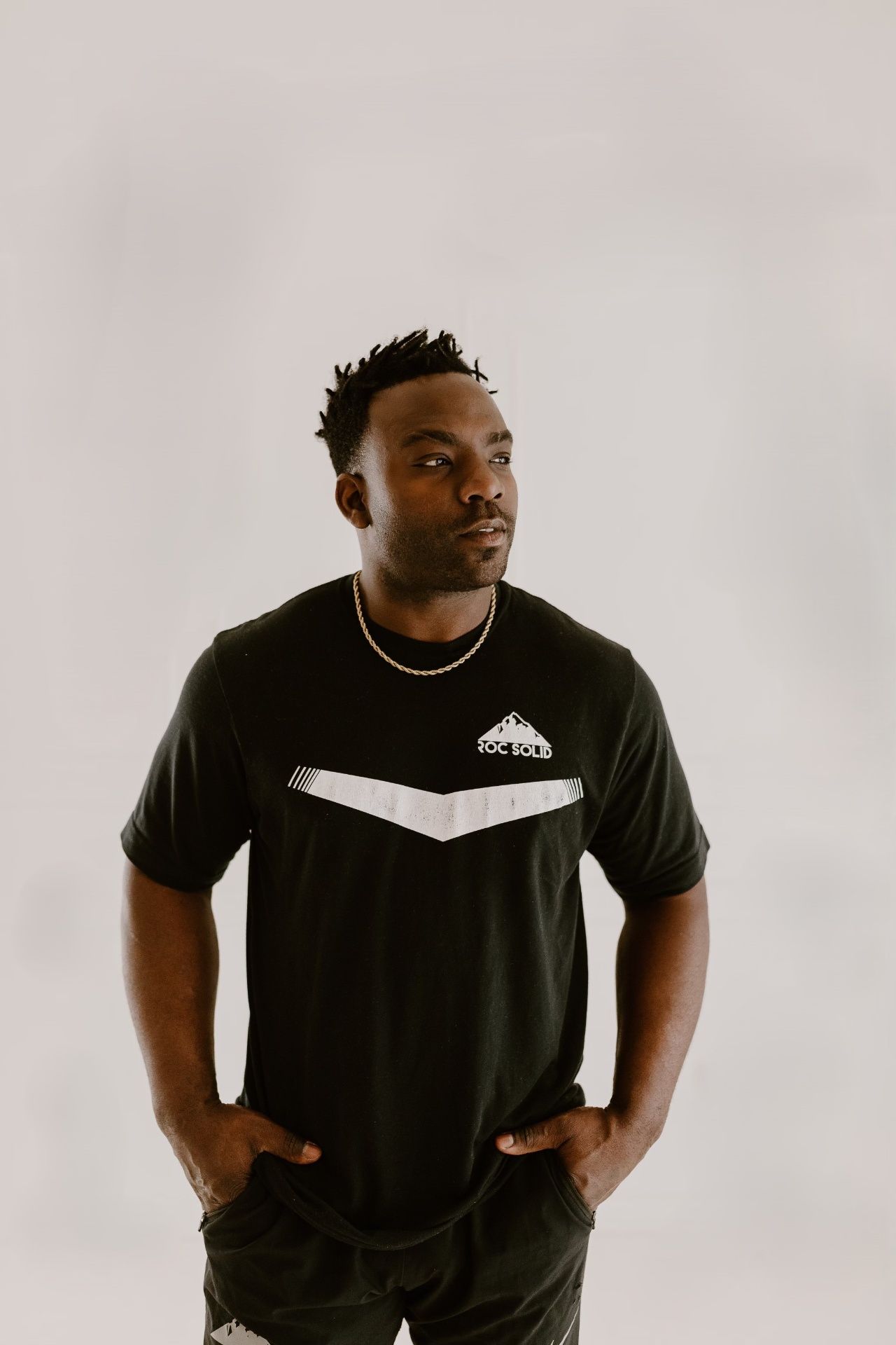 Coach Ben Birmingham conducting a professional fitness assessment at Roc Solid in Edmond, OK